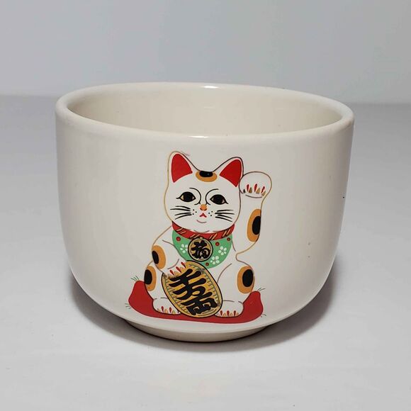 3 Lucky Cat Teacups - Picture 2 of 4